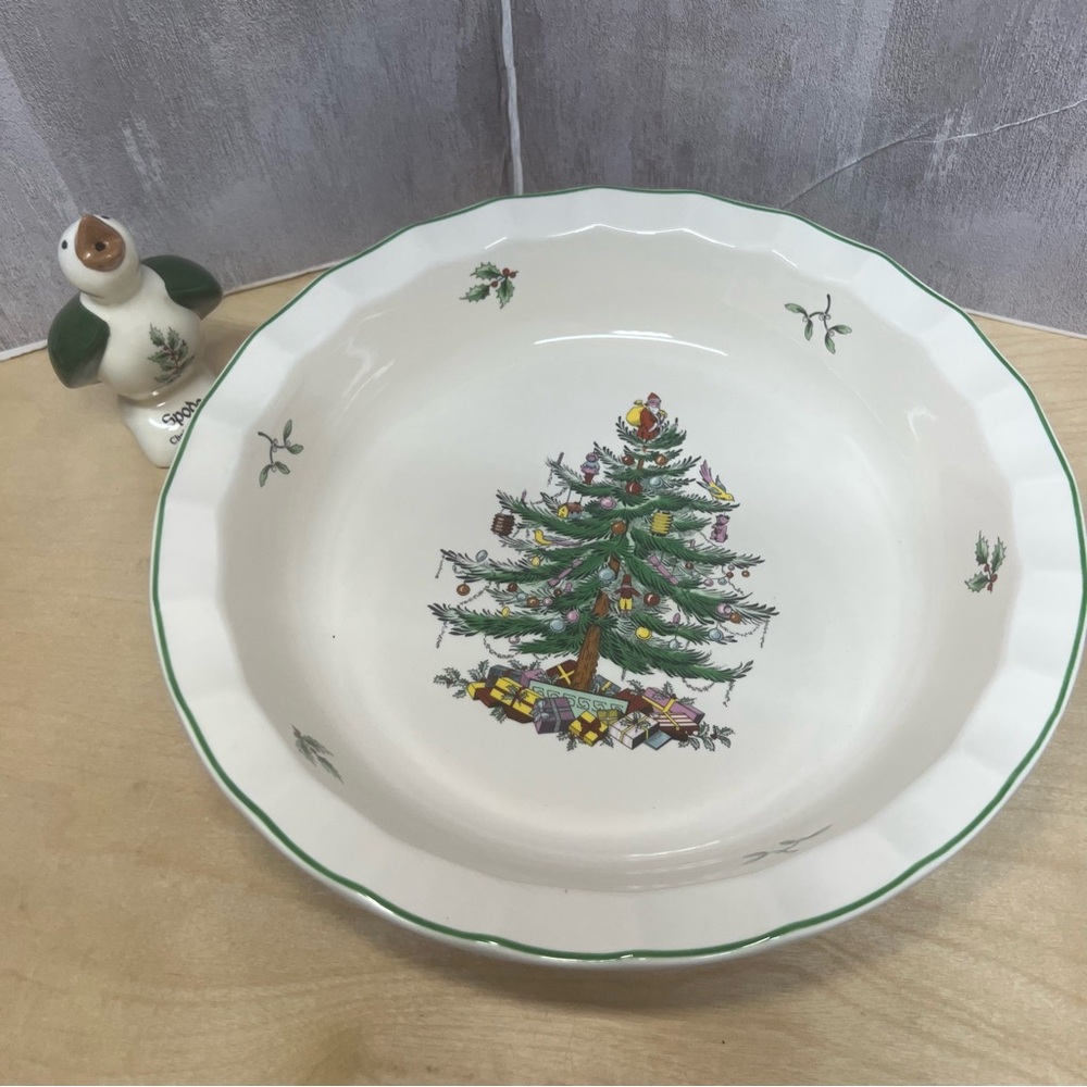 Spode Christmas Tree 10" Fluted Pie Dish with Pie Bird 2 pc Set